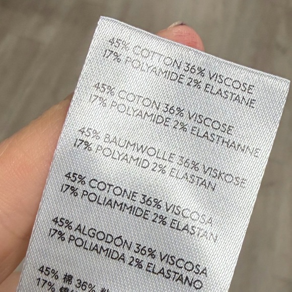 Urban Outfitters Zella Pullover Sweater NWT size XS - Picture 9 of 9